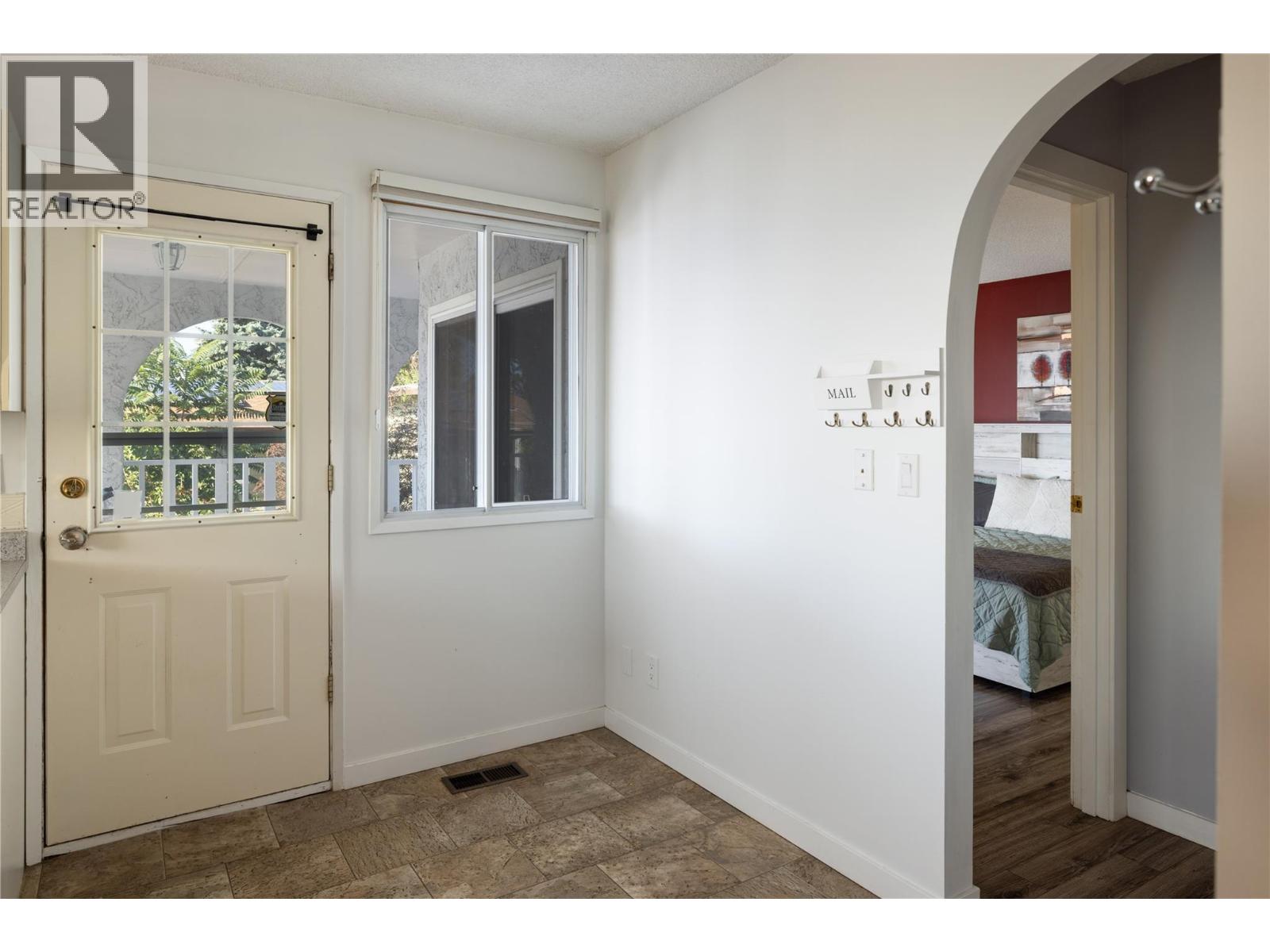 1035 Toovey Road - 20