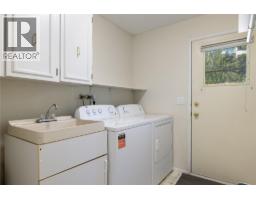 1035 Toovey Road, Kelowna, BC V1X6R2 Photo 19