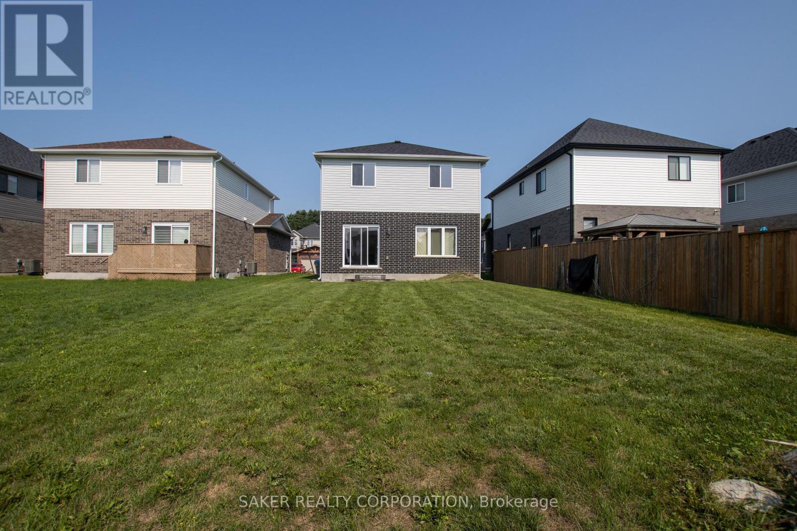 16 ARMSTRONG STREET - Image 27
