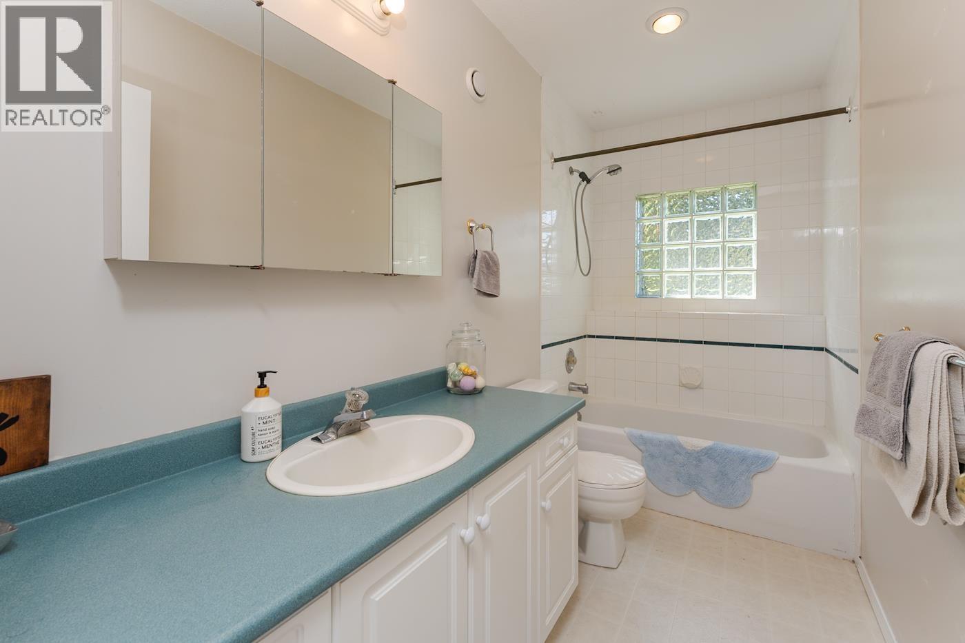 Photo 26 of 40 — 1465 E BANKS ROAD · Prince George, BC