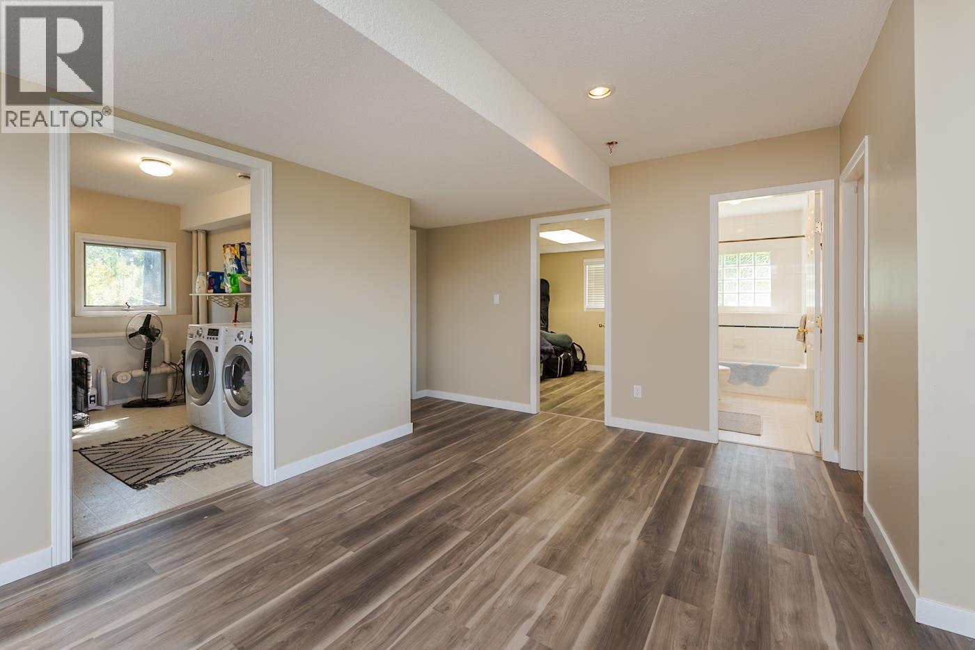Photo 31 of 40 — 1465 E BANKS ROAD · Prince George, BC