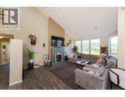 1465 E Banks Road, Prince George, BC V2M7C1 Photo 12