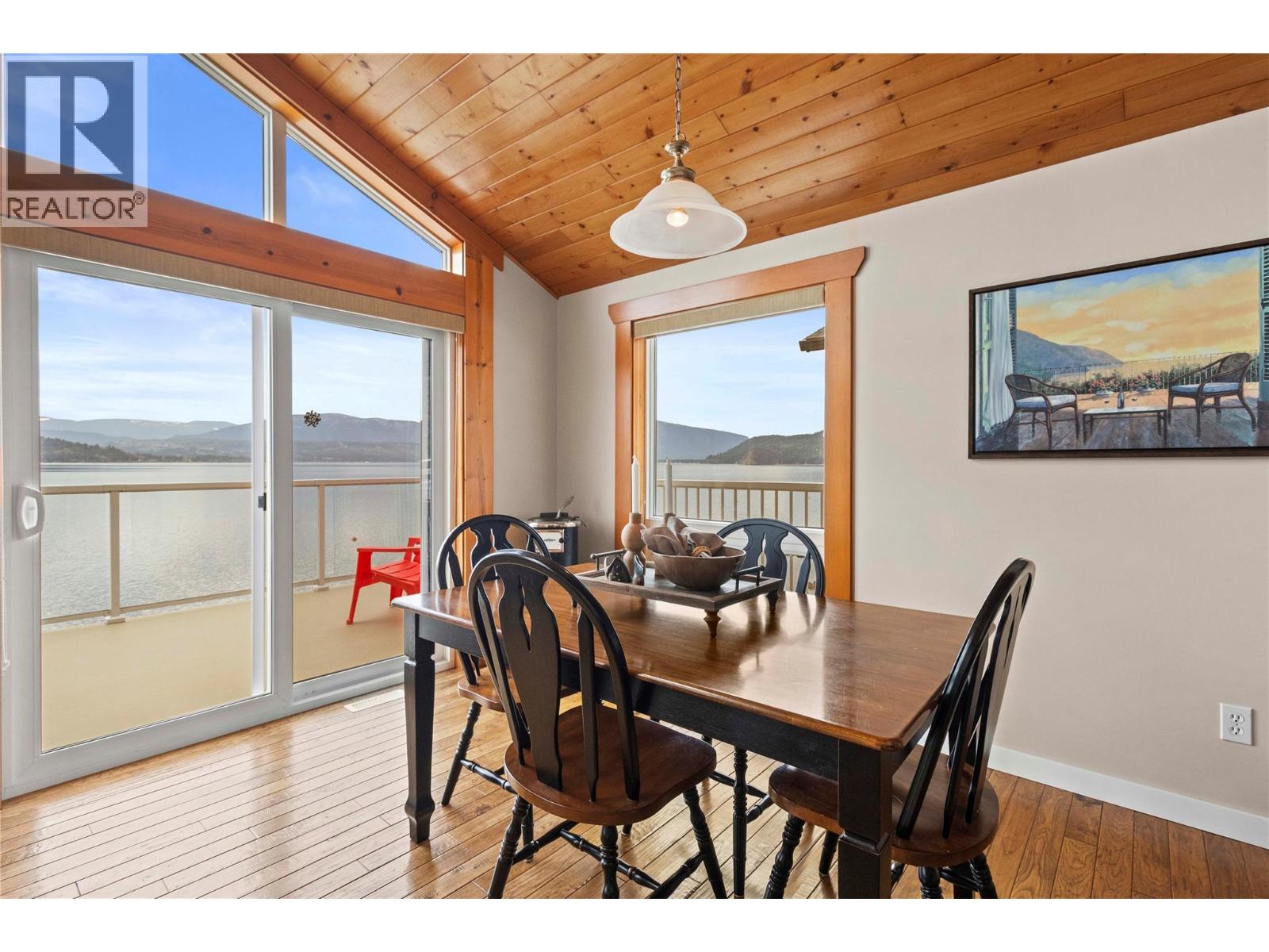5106 Squilax Anglemont Road - 14