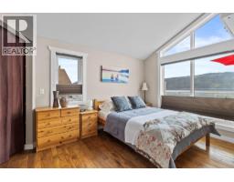 5106 Squilax Anglemont Road, Celista, BC V0E1M6 Photo 18