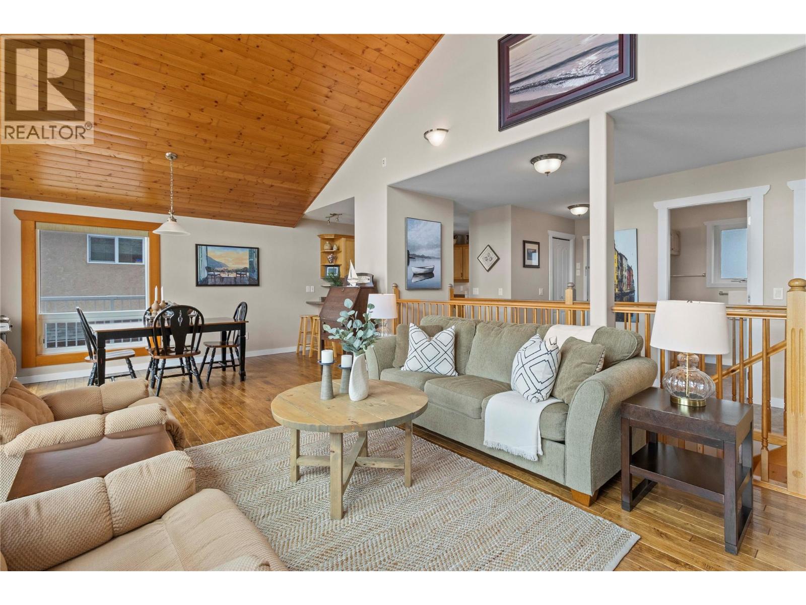 5106 Squilax Anglemont Road - 12