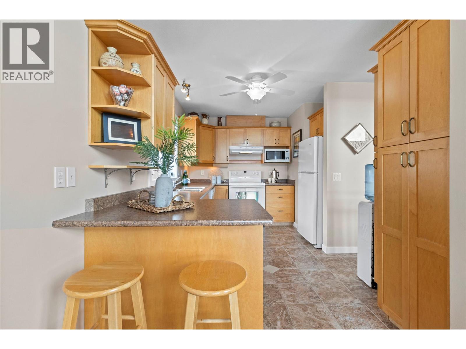 5106 Squilax Anglemont Road - Image 15