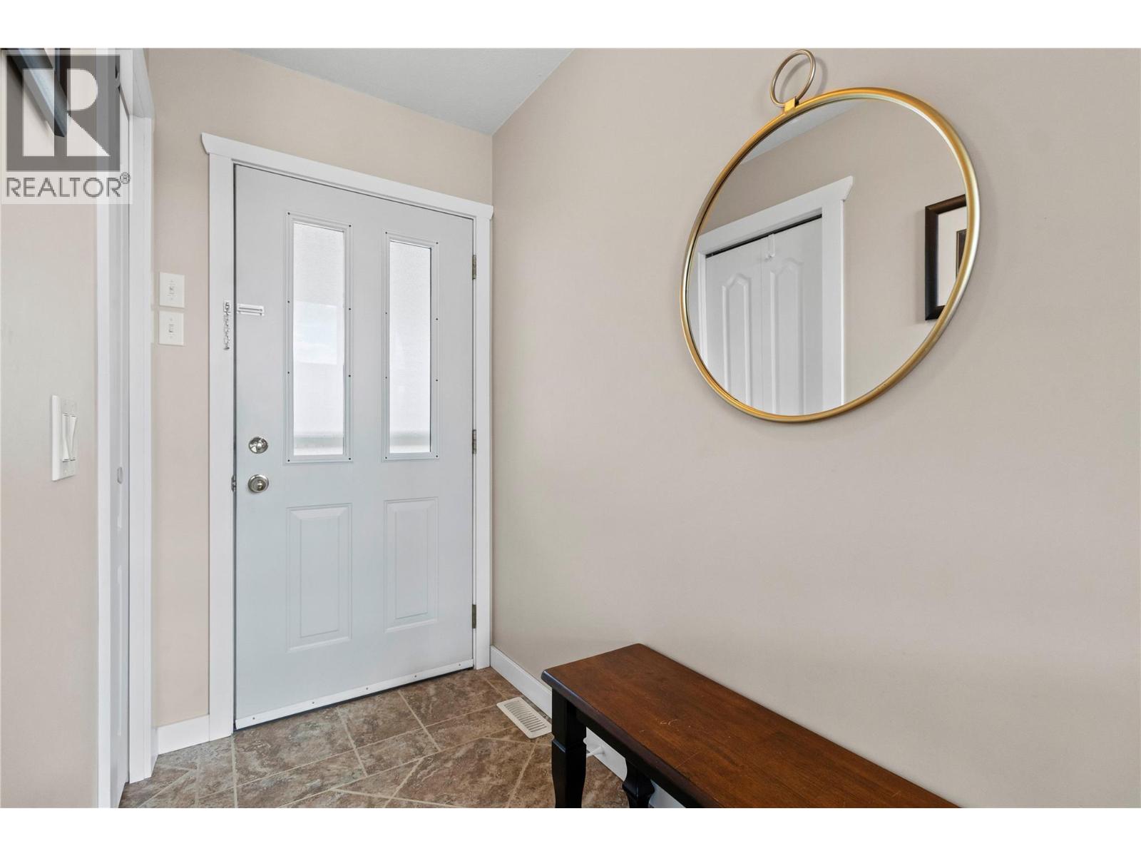 5106 Squilax Anglemont Road - 25