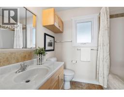 5106 Squilax Anglemont Road, Celista, BC V0E1M6 Photo 24
