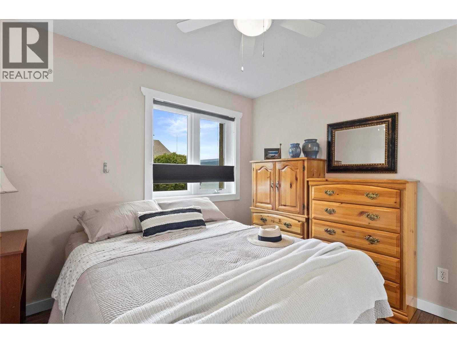 5106 Squilax Anglemont Road - 23