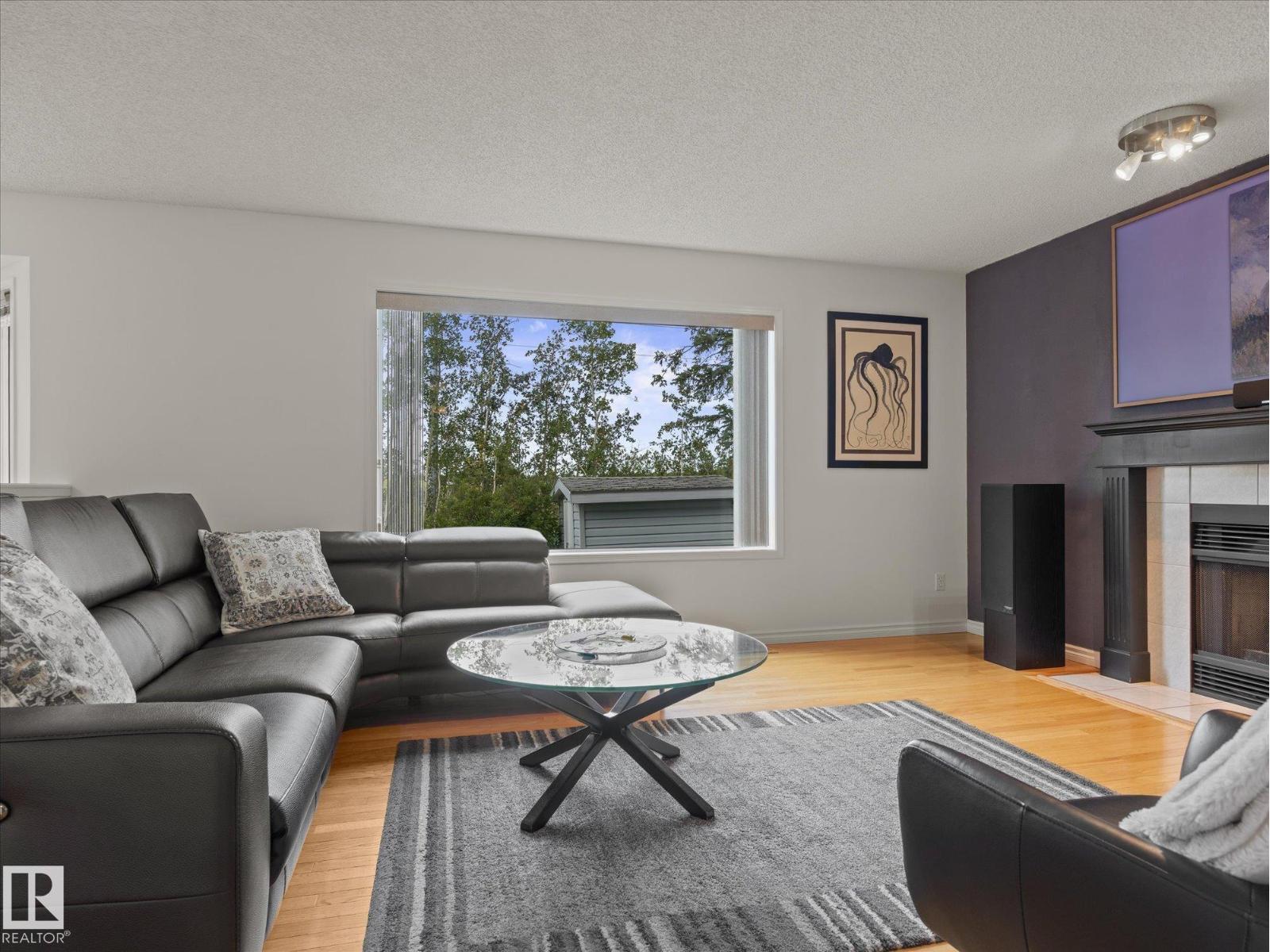 9008 190 ST NW - 25