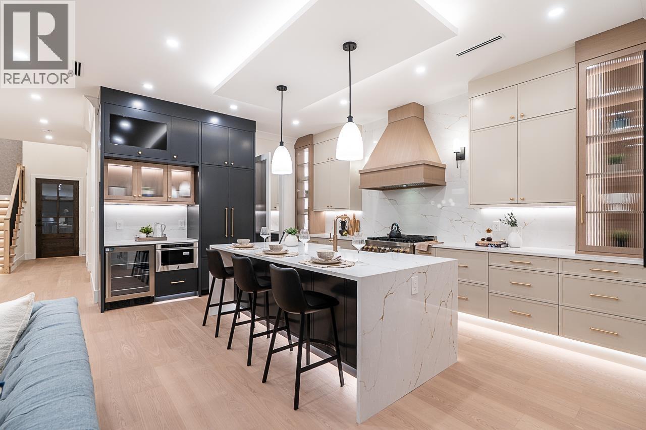 1 6210 CURTIS STREET, Burnaby