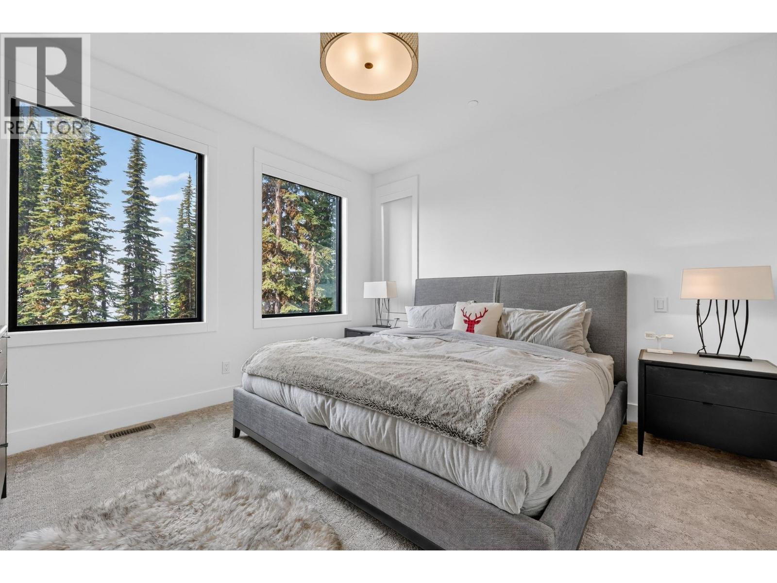 9871 Cathedral Drive, Silver Star