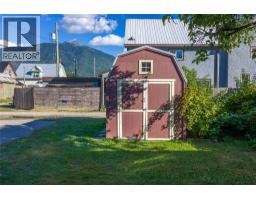 408 & 410 Mackenzie Avenue, Revelstoke, BC V0E2S0 Photo 19