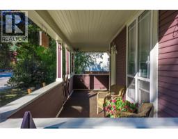408 & 410 Mackenzie Avenue, Revelstoke, BC V0E2S0 Photo 18