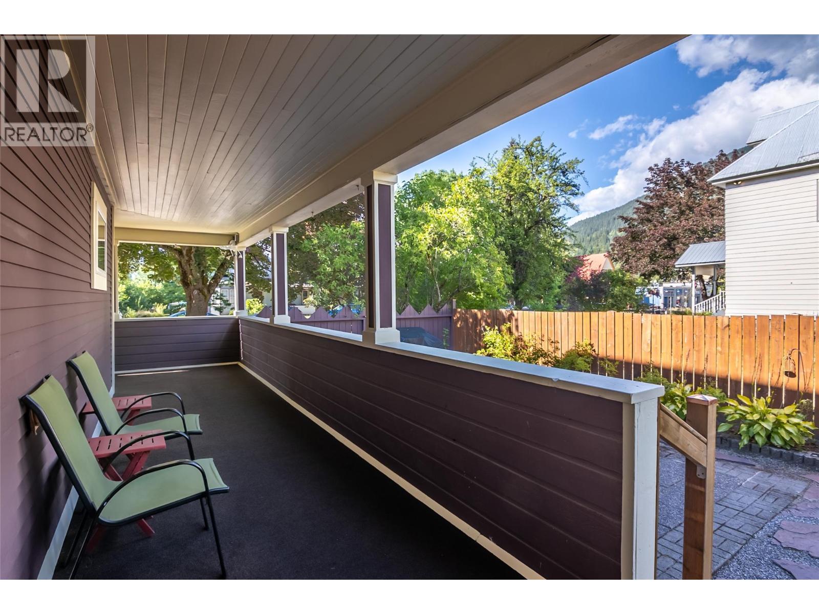 408 & 410 Mackenzie Avenue - Image 43