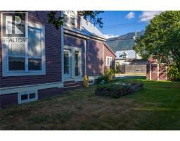 408 & 410 Mackenzie Avenue, Revelstoke, BC V0E2S0 Photo 16