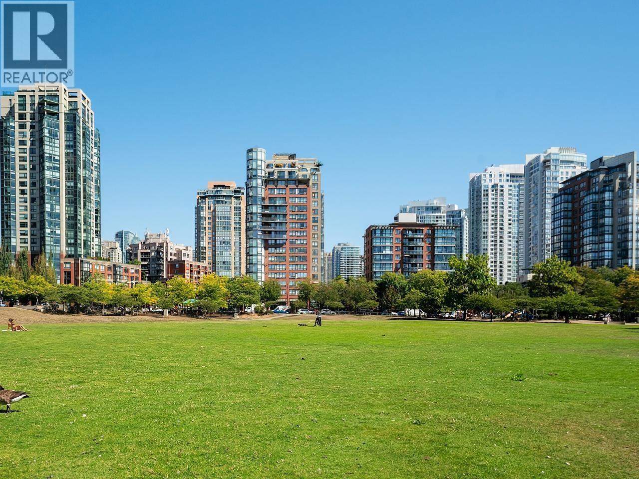 2 Bed, 2 Bath House for Sale in Vancouver – 15C 199 DRAKE STREET, Vancouver – MLS# R3159163 - Image 32