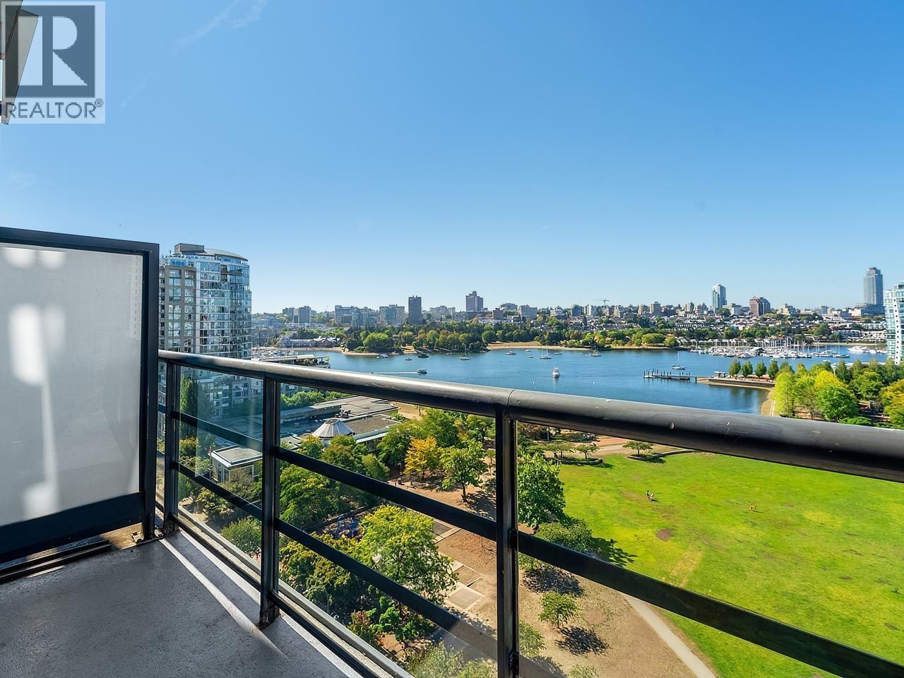 2 Bed, 2 Bath House for Sale in Vancouver – 15C 199 DRAKE STREET, Vancouver – MLS# R3159163 - Image 9