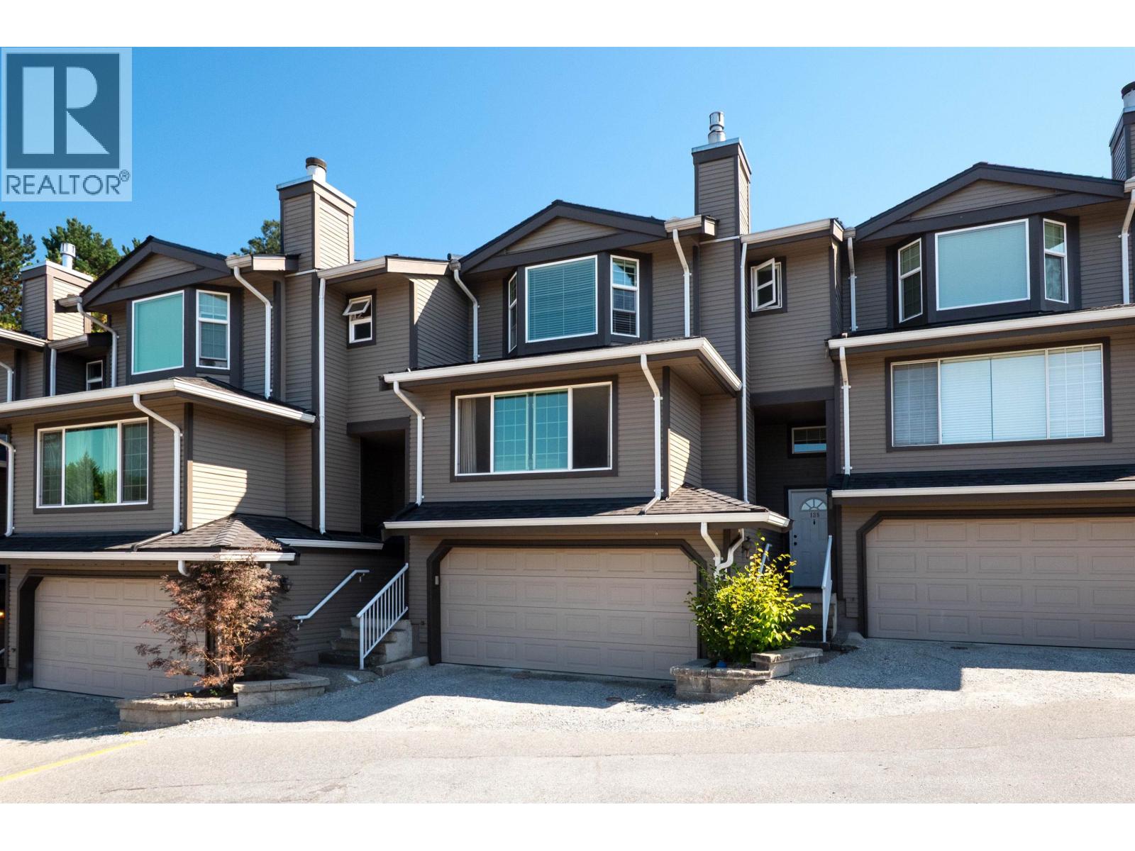 138 1140 CASTLE CRESCENT, Port Coquitlam