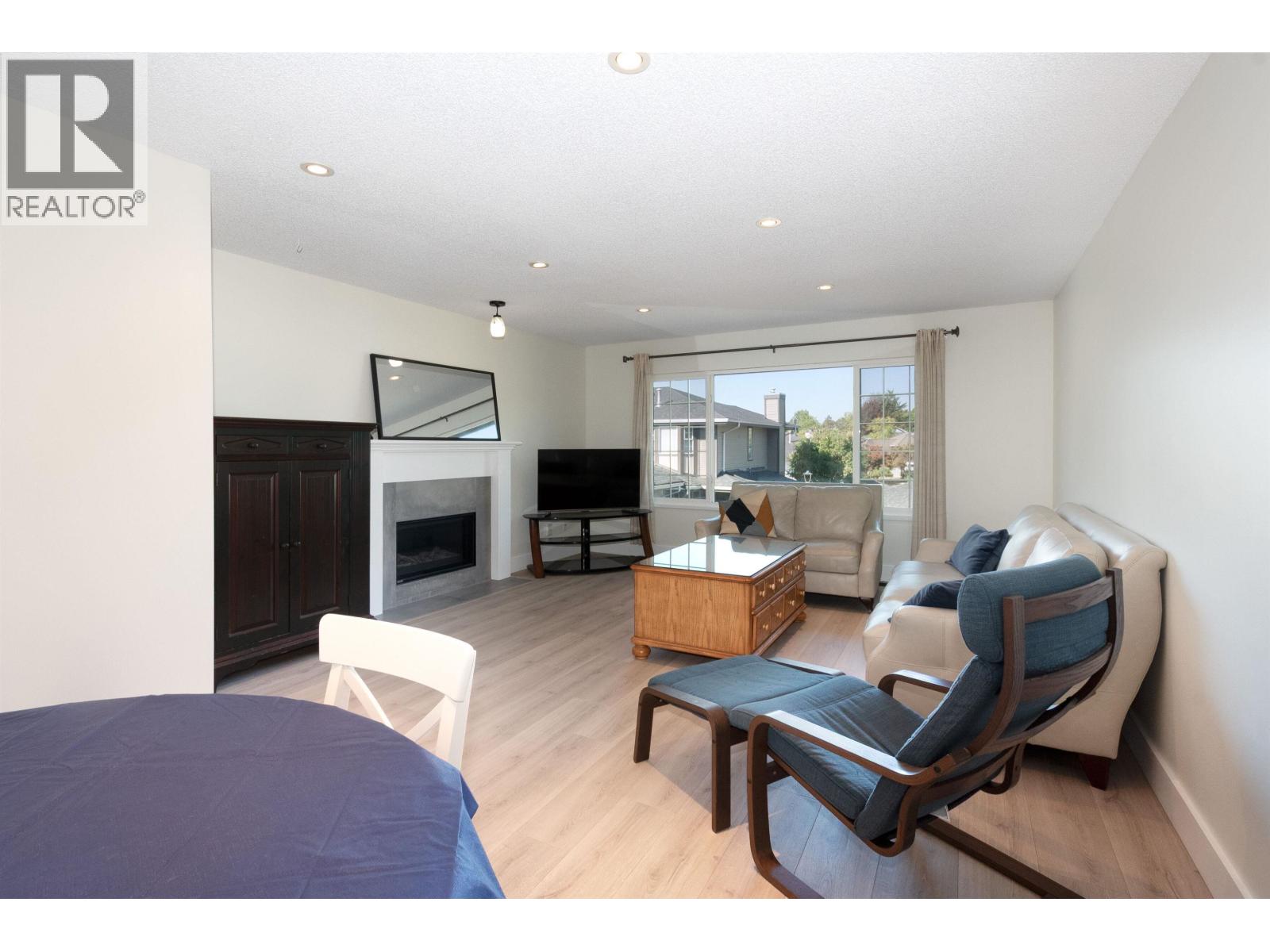 138 1140 CASTLE CRESCENT, Port Coquitlam