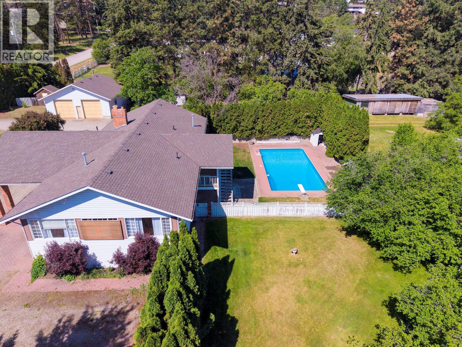 10151 Chase Road - 12