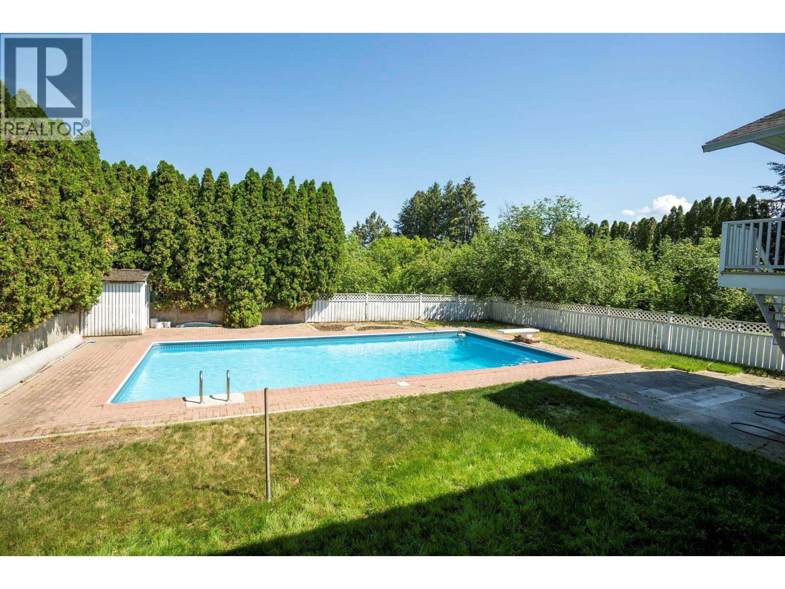 10151 Chase Road - 14