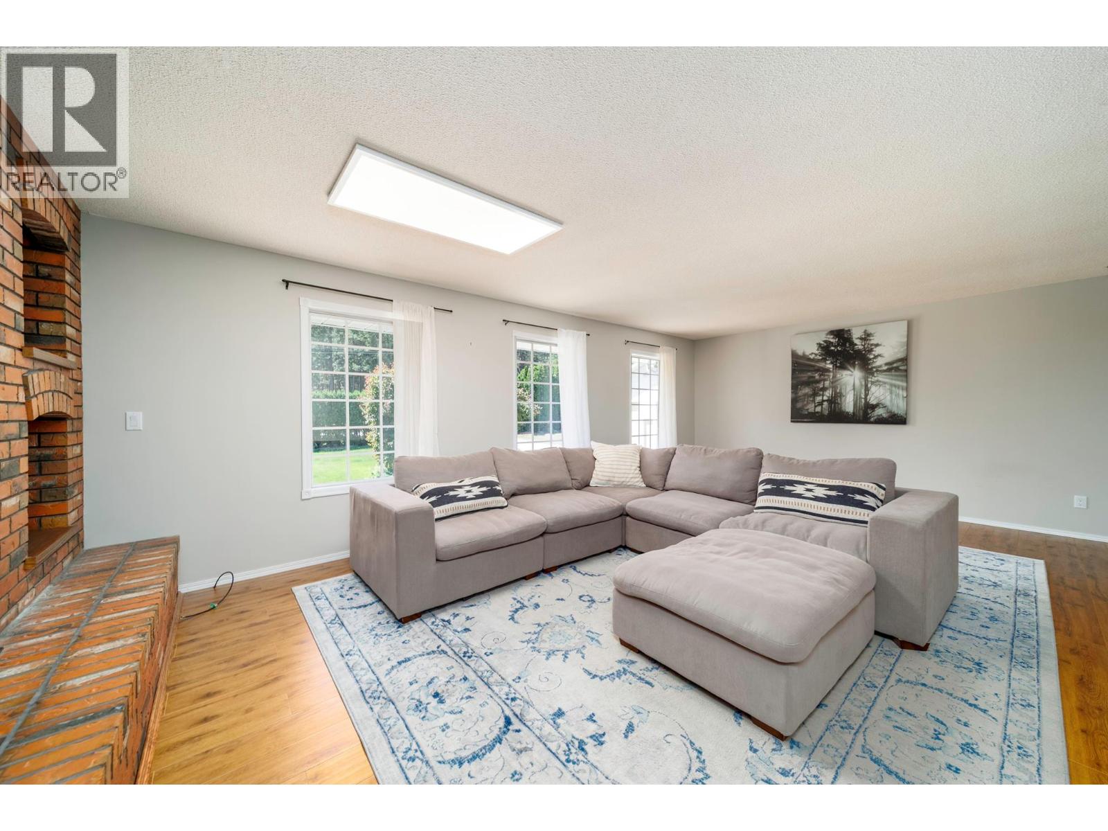 10151 Chase Road - 19