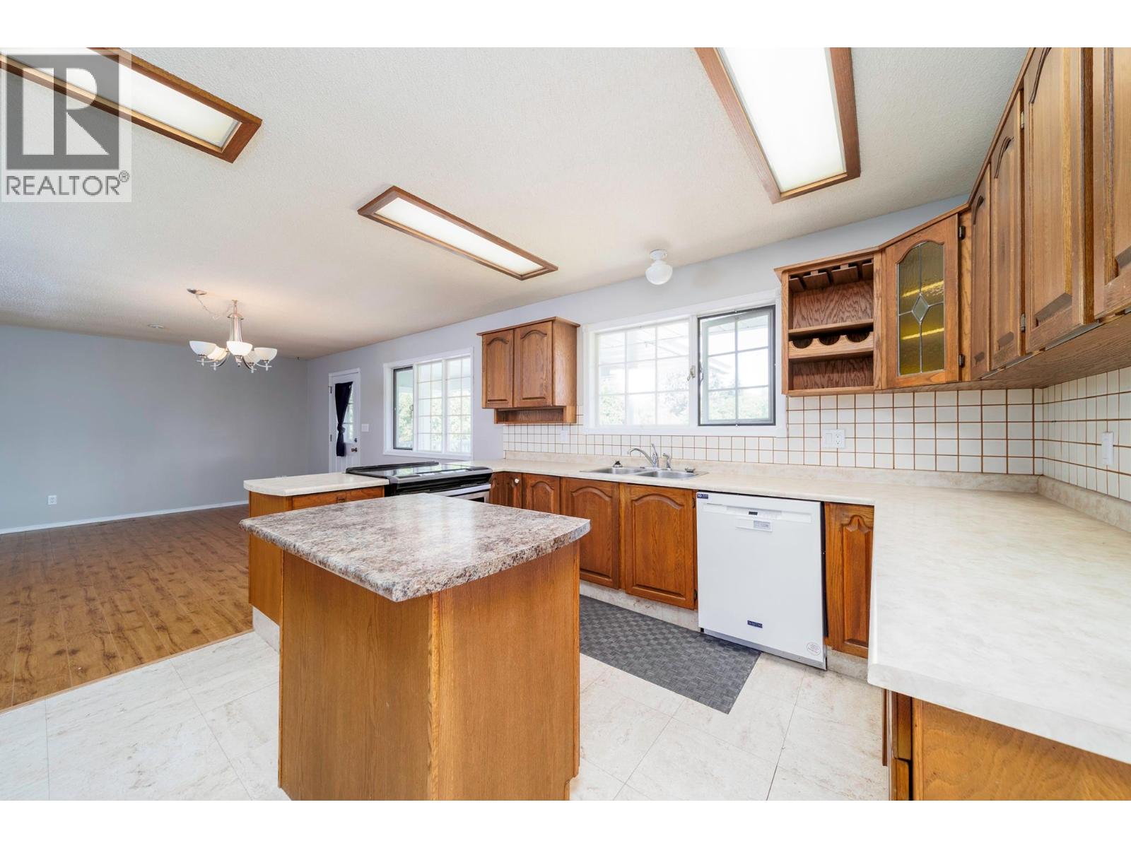 10151 Chase Road, Lake Country