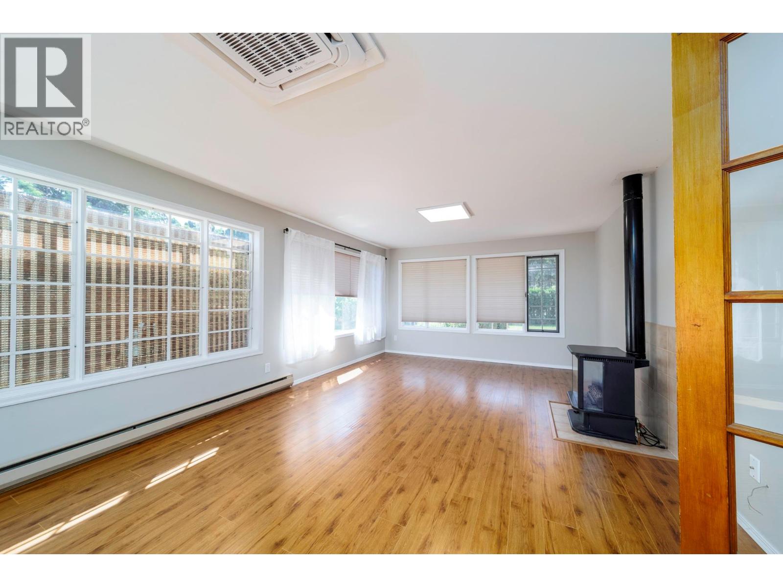 10151 Chase Road, Lake Country