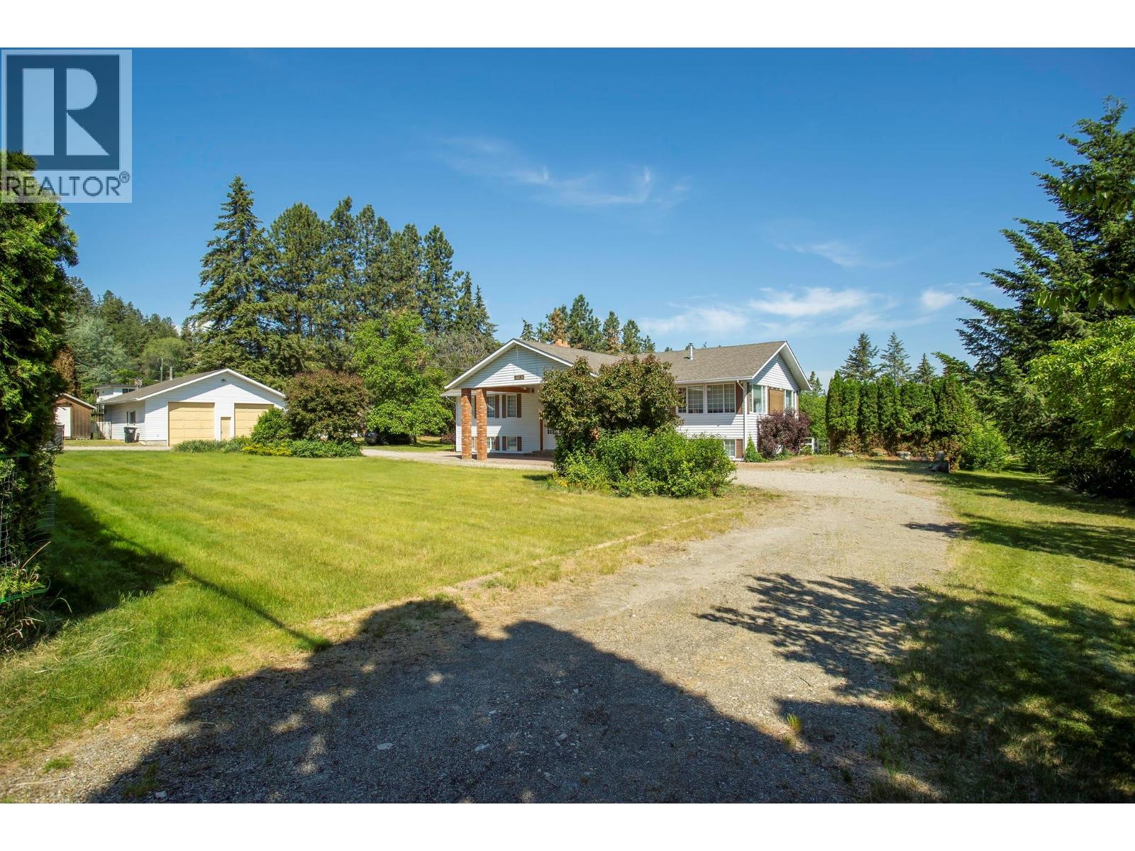10151 Chase Road, Lake Country