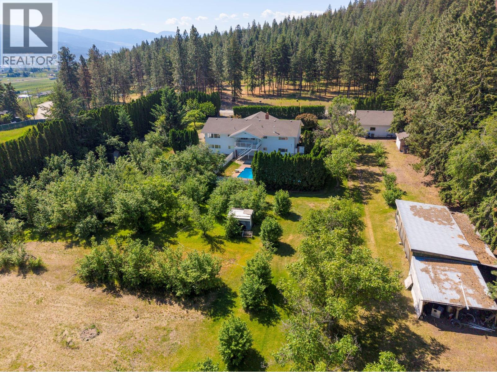 10151 Chase Road, Lake Country