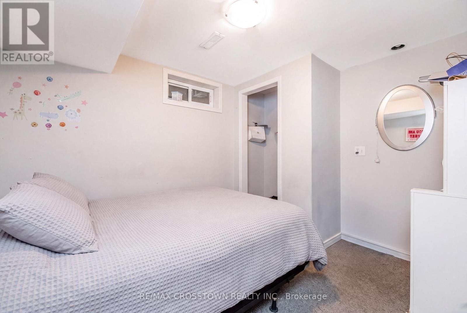 6 ASHDALE COURT - 37