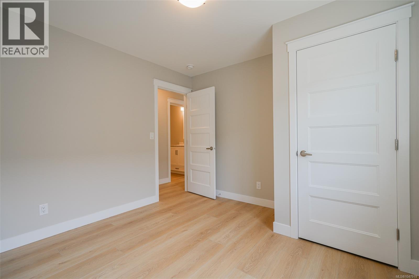 #204 5700 Pierce Rd - Image 24