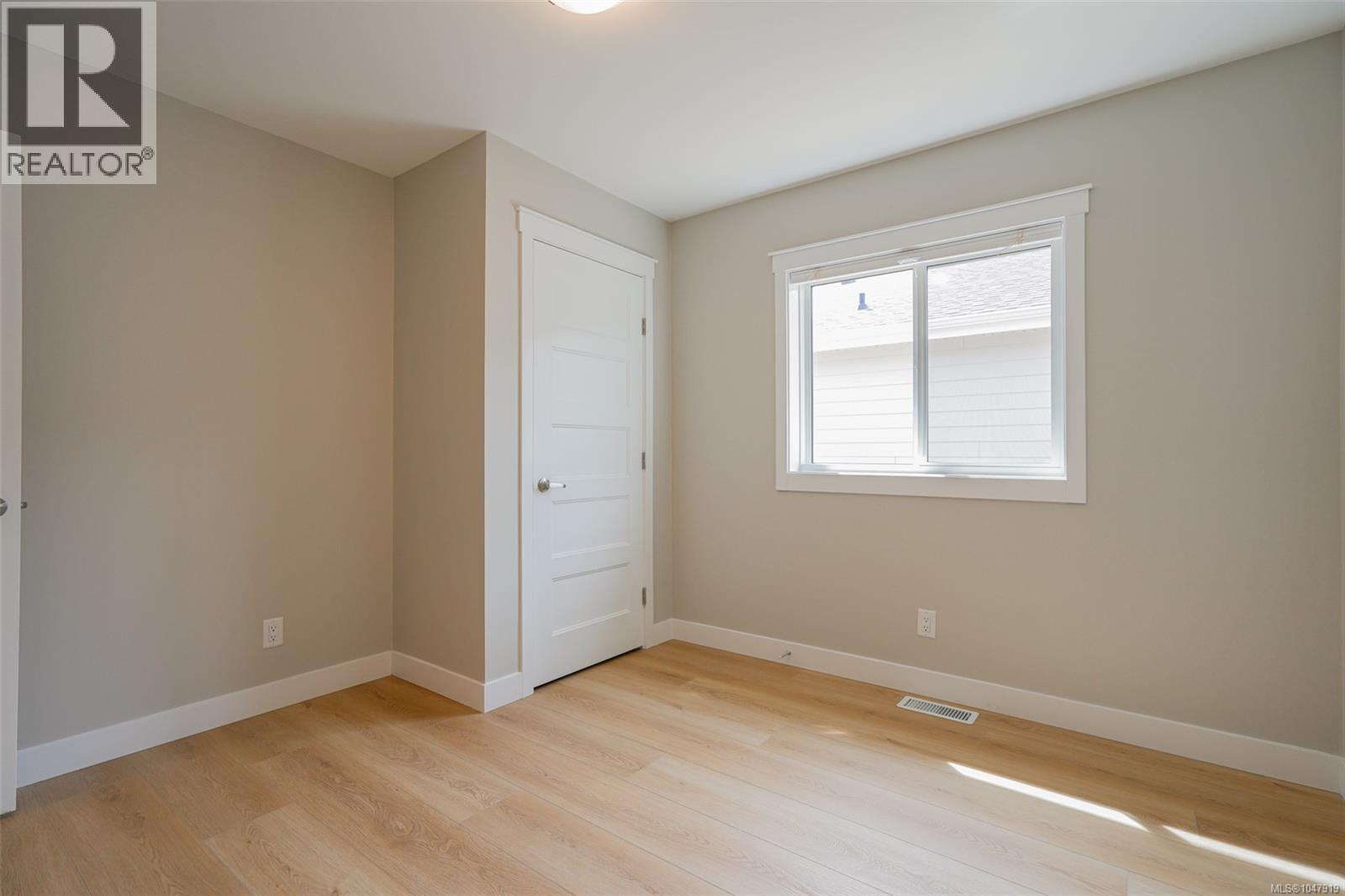 #204 5700 Pierce Rd - Image 25