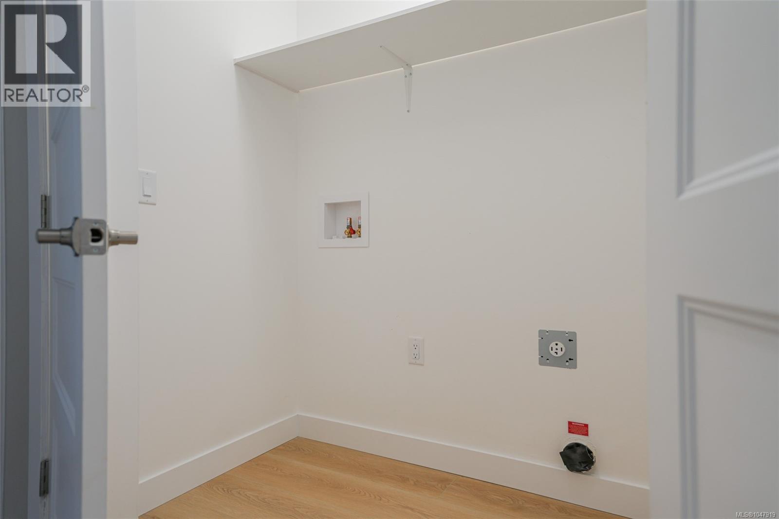 #204 5700 Pierce Rd - Image 27