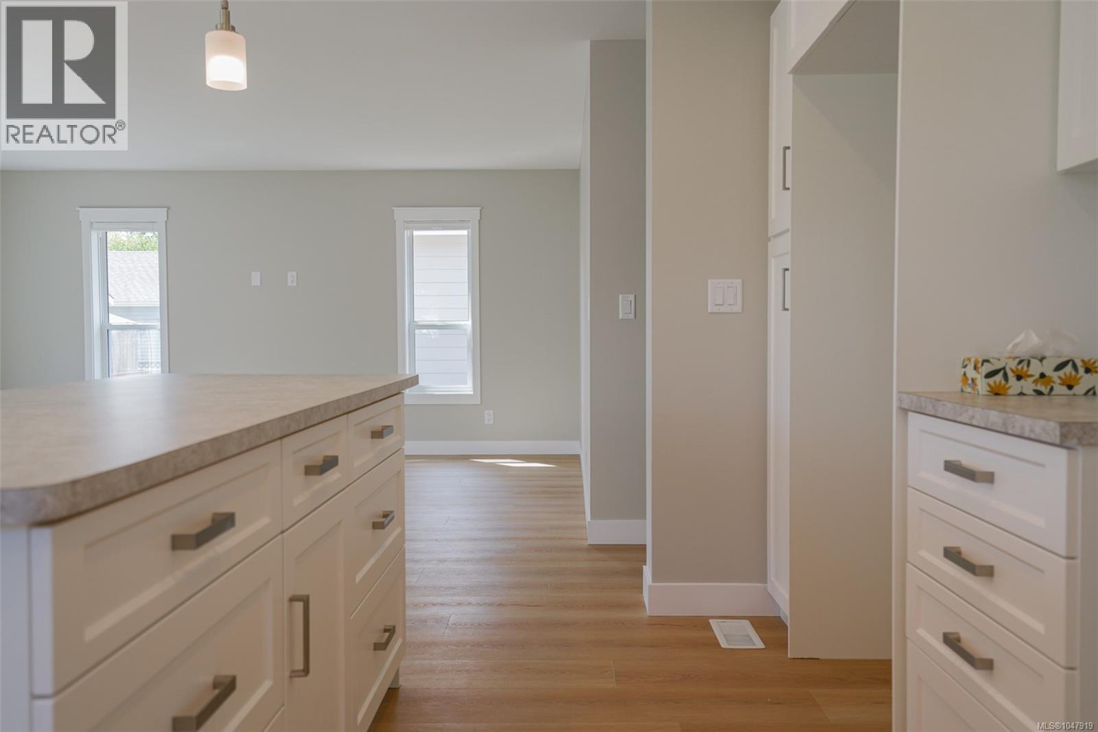 #204 5700 Pierce Rd - 4