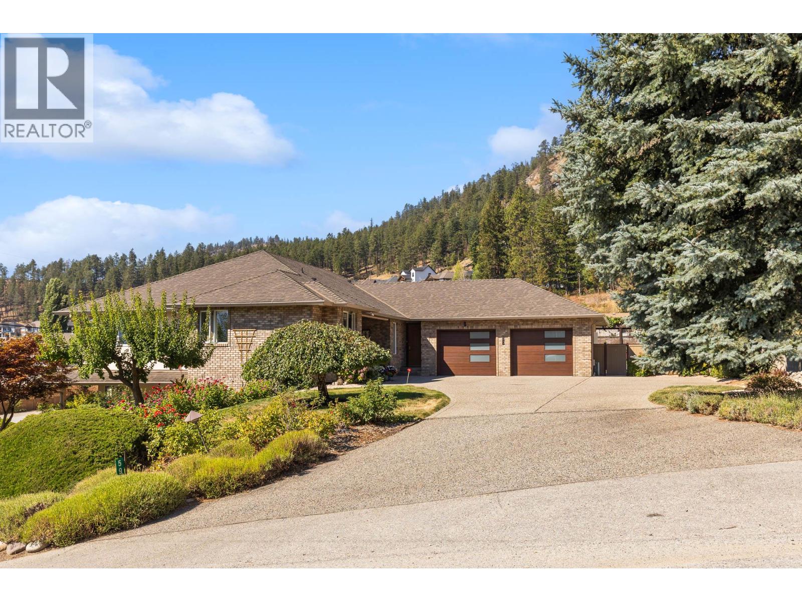 5990 Victoria Street, Peachland