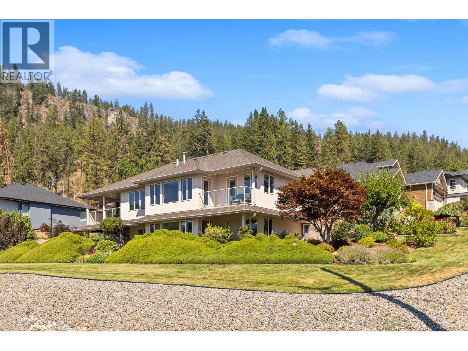 5990 Victoria Street, Peachland
