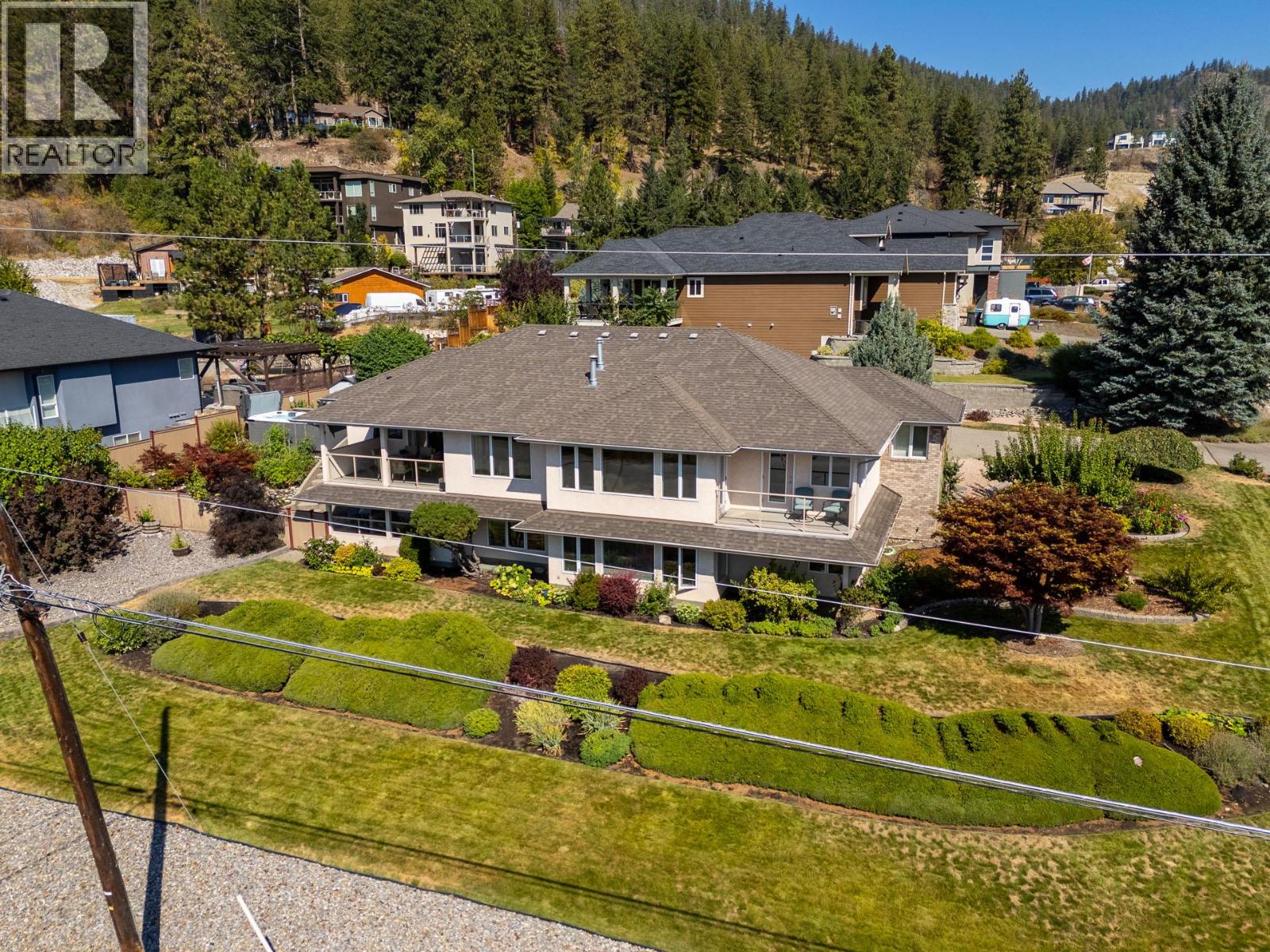 5990 Victoria Street - 53