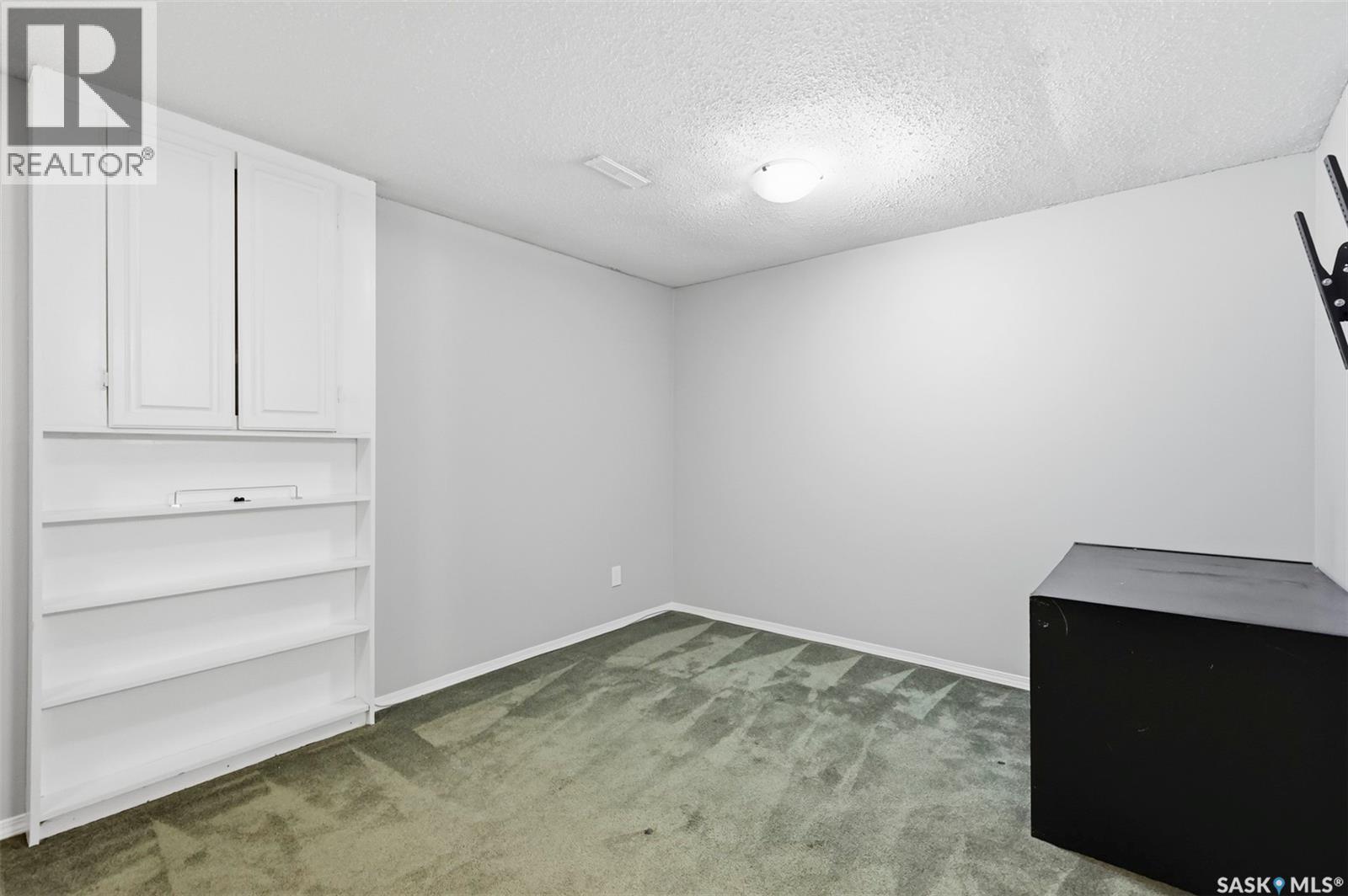 #8 103 Berini DRIVE - 29