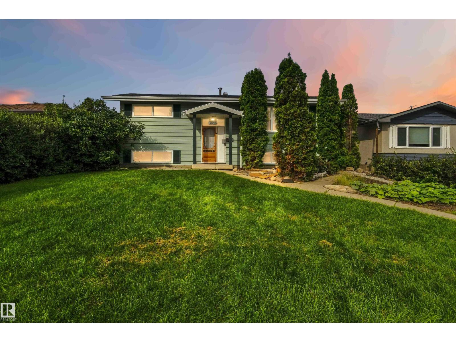 13820 63 ST NW - 1