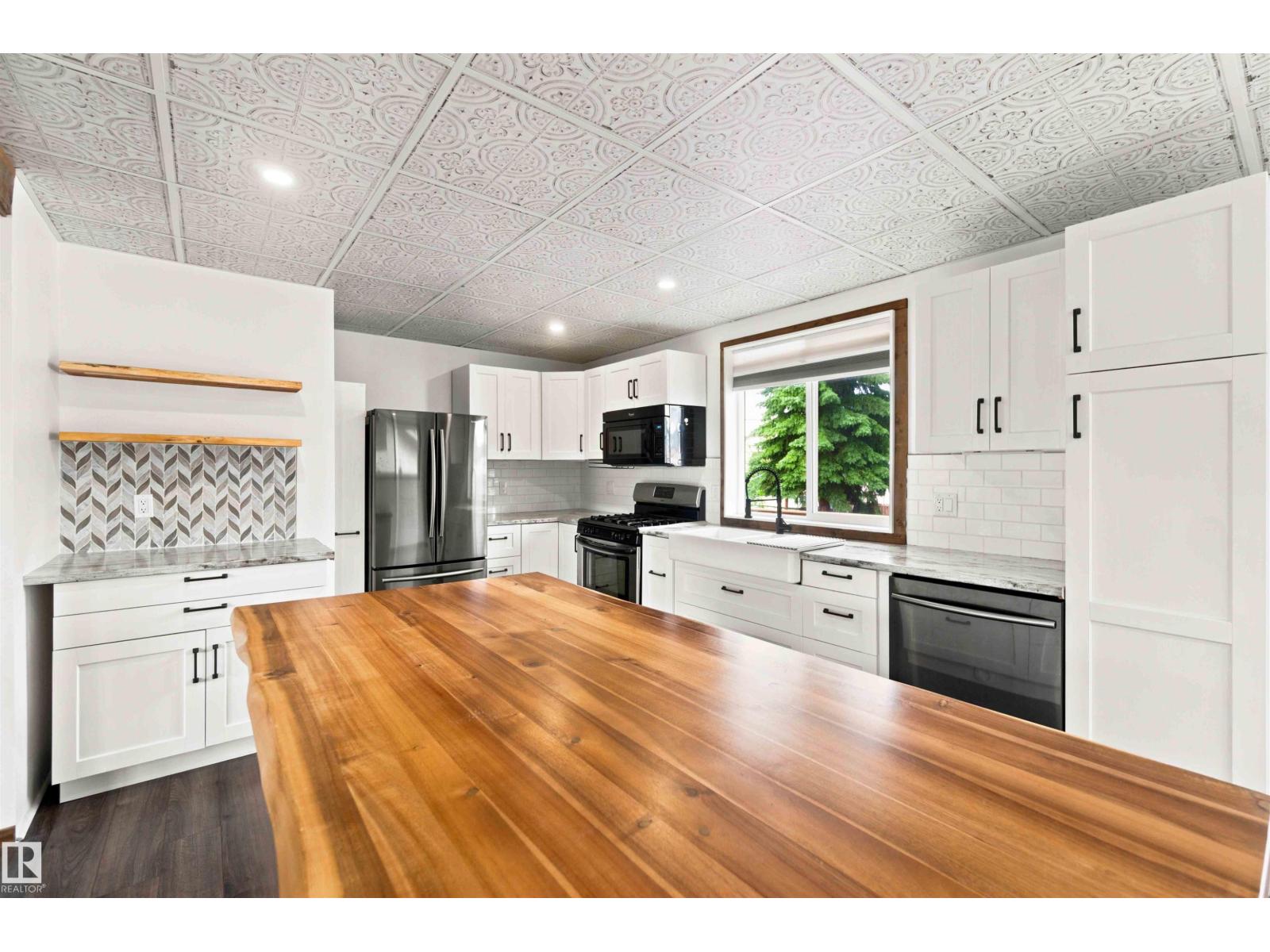 13820 63 ST NW - 13