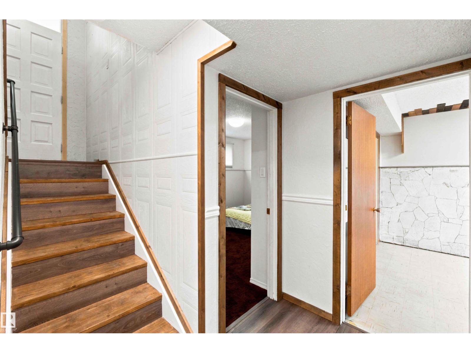 13820 63 ST NW - 33