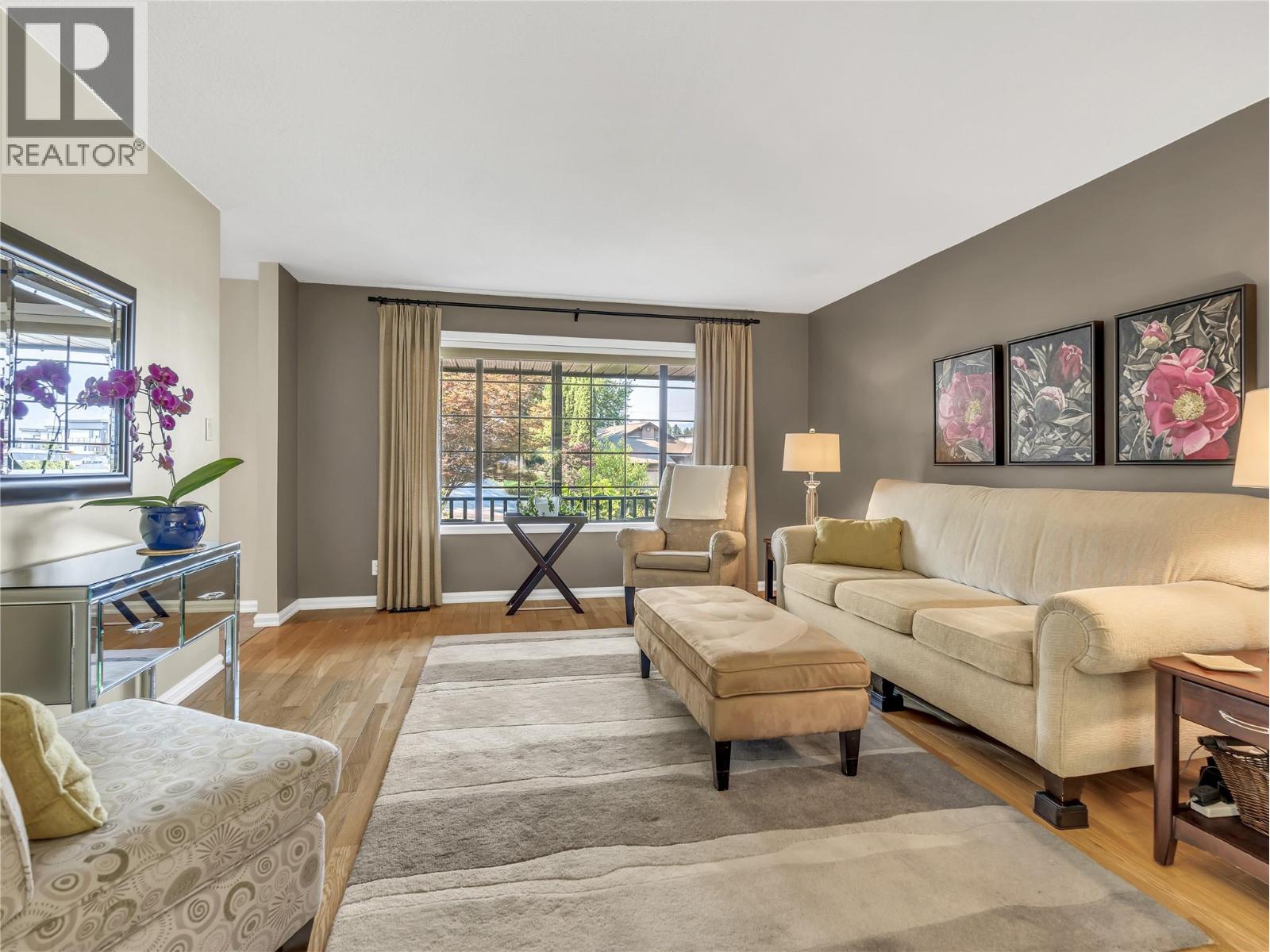 775 BALSAM Avenue - 3