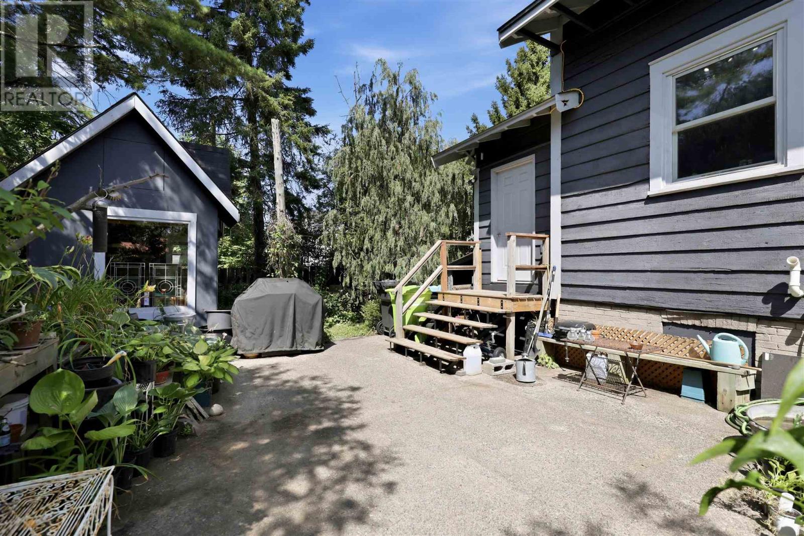9 Coulson AVE - 41
