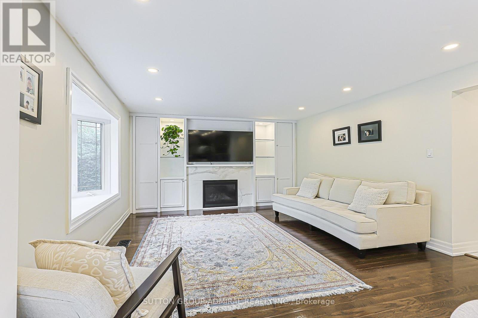 62 PICKETT CRESCENT - Image 10