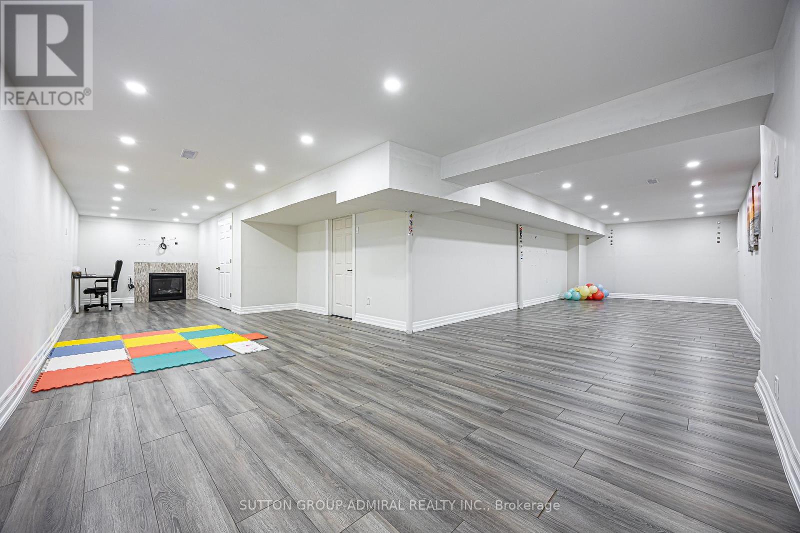62 PICKETT CRESCENT - Image 39