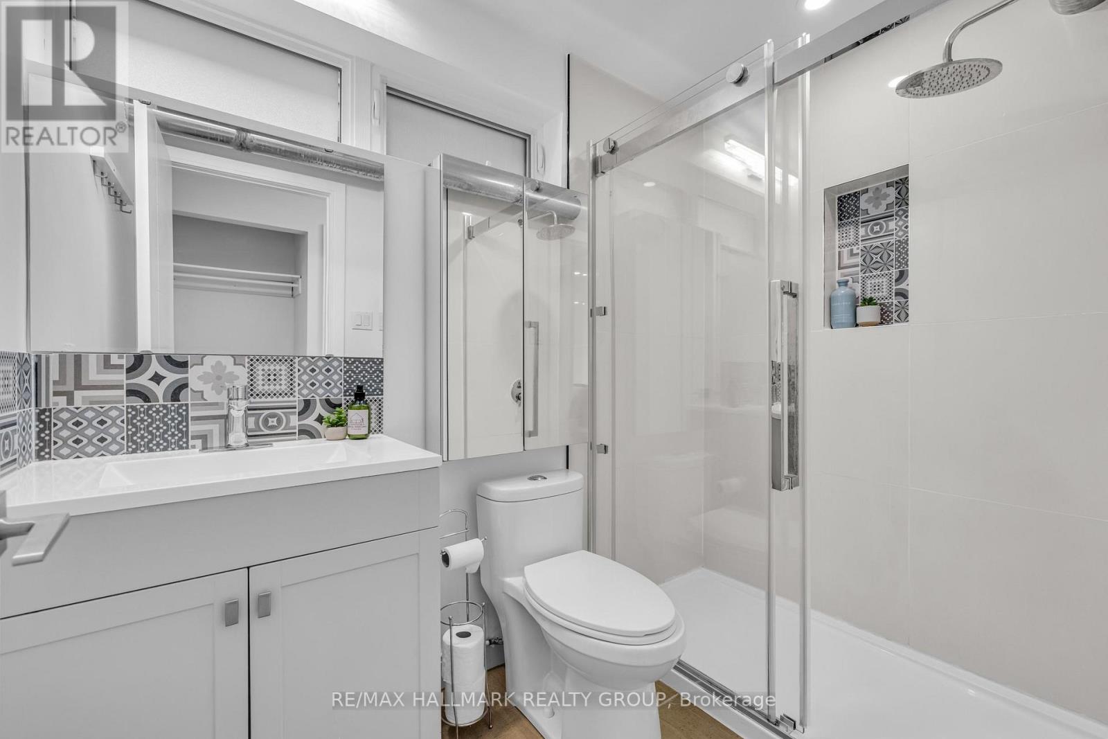 92 GRANGE AVENUE - Image 39