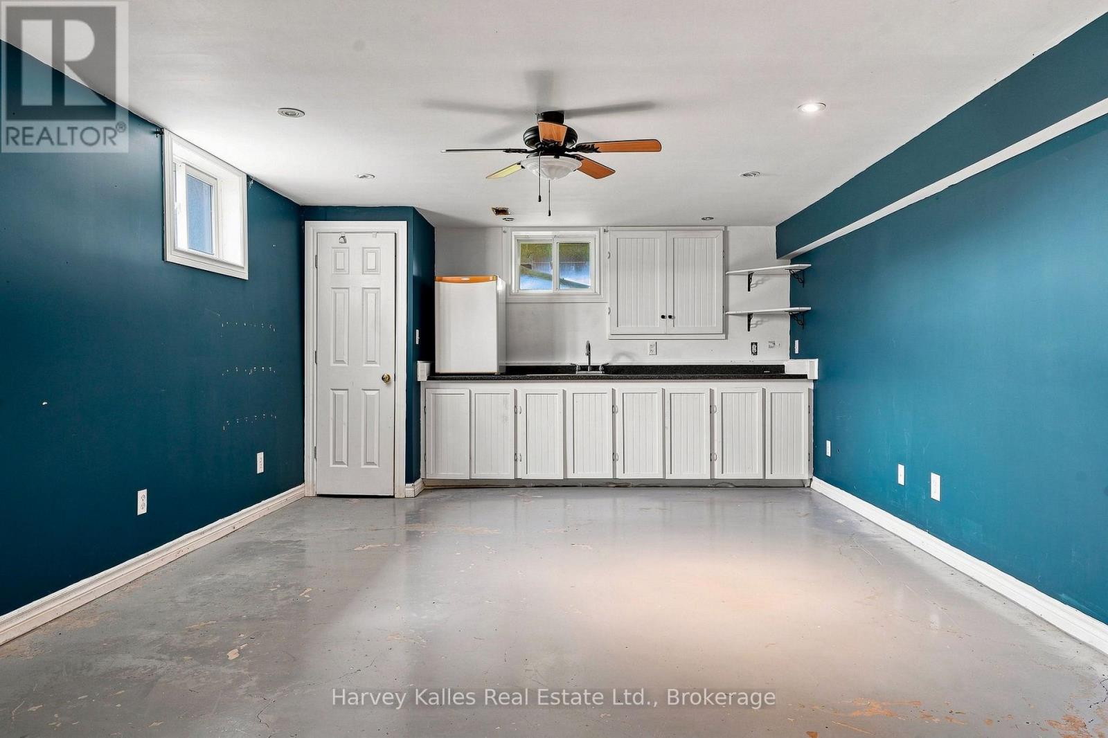 147 CAUGHEY ROAD - 25