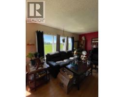 Bedroom - 112 Huntstrom Drive Ne, Calgary, AB T2K5T5 Photo 6